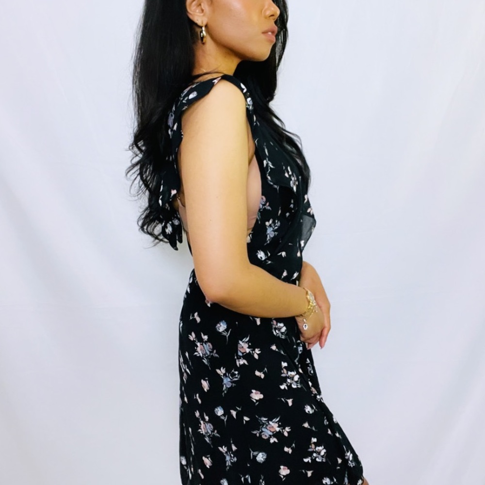 Black Small Floral Print Ruffle Mini Wrap Dress OS - Picture 7 of 11